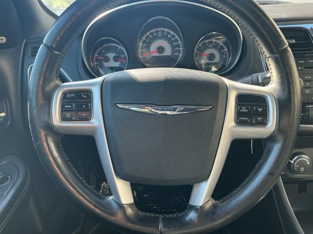 Used 2011 Chrysler 200 Limited FWD image 21