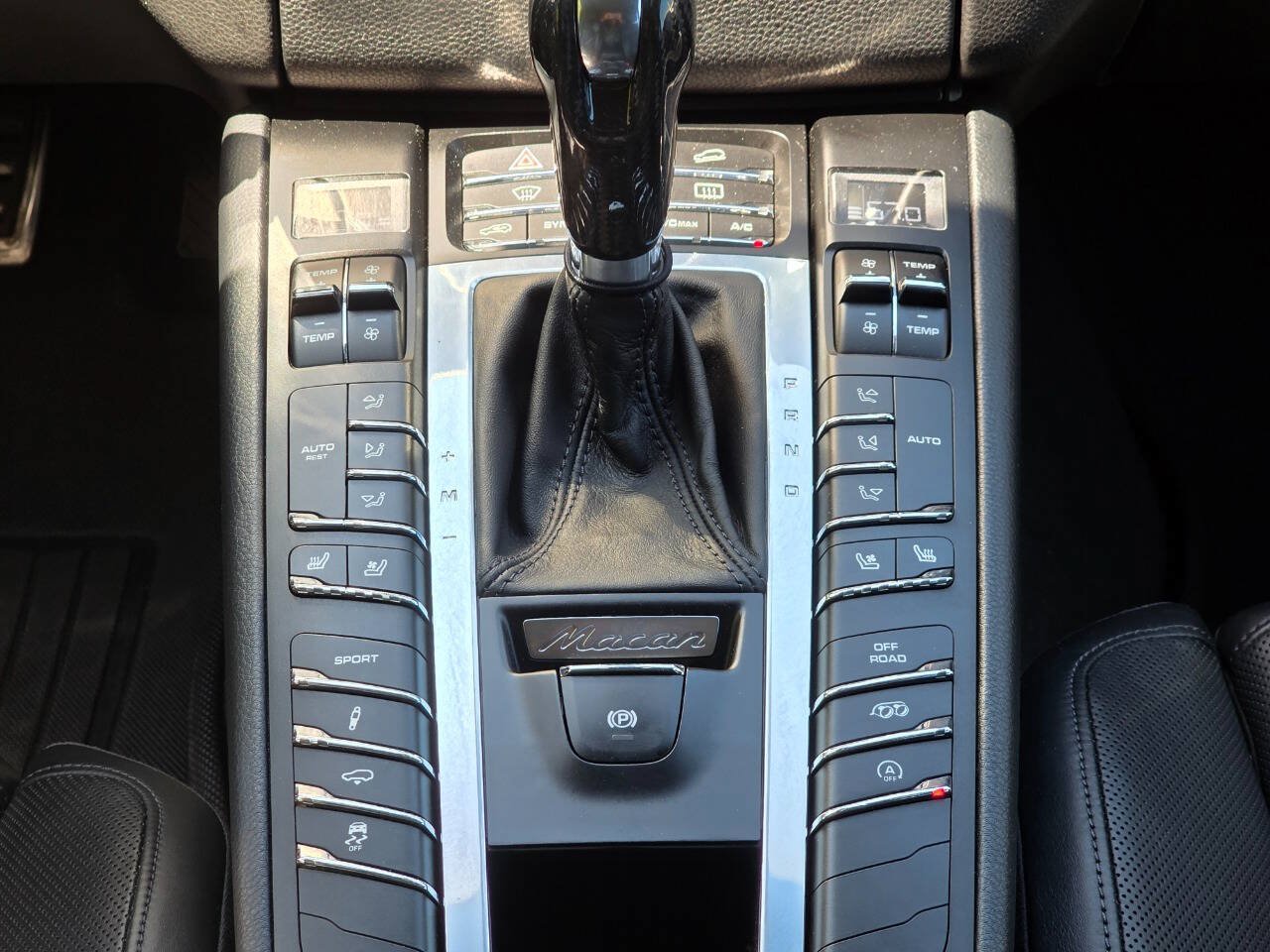 Used 2015 Porsche Macan S w/ Premium Package Plus AWD/4WD image 24