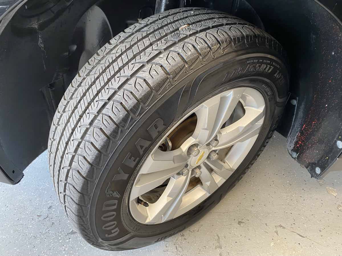 Used 2011 Chevrolet Equinox LT FWD image 25