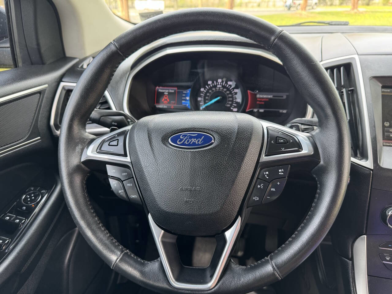 Used 2015 Ford Edge SEL w/ Equipment Group 201A image 23