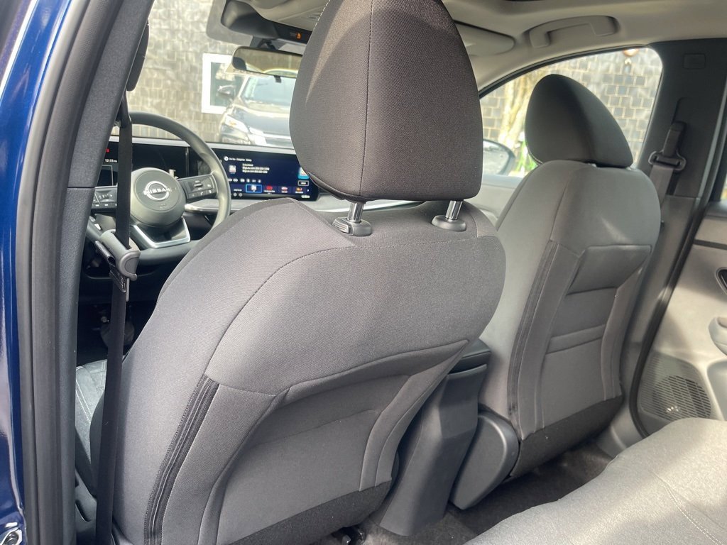 Certified 2025 Nissan Kicks SV w/ SV Premium Package AWD/4WD image 20
