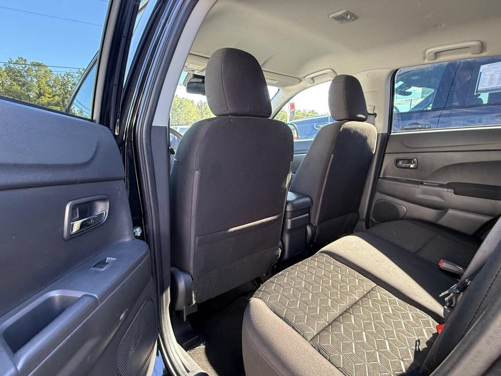 Used 2024 Mitsubishi Outlander Sport ES AWD/4WD image 4