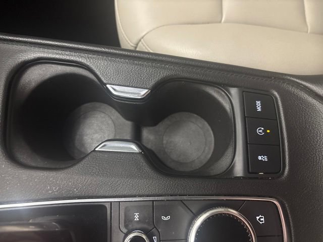 Used 2021 Cadillac XT4 Luxury w/ Cold Weather Package FWD image 27