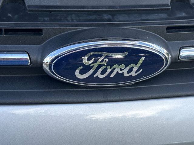 Used 2016 Ford Escape SE FWD image 32