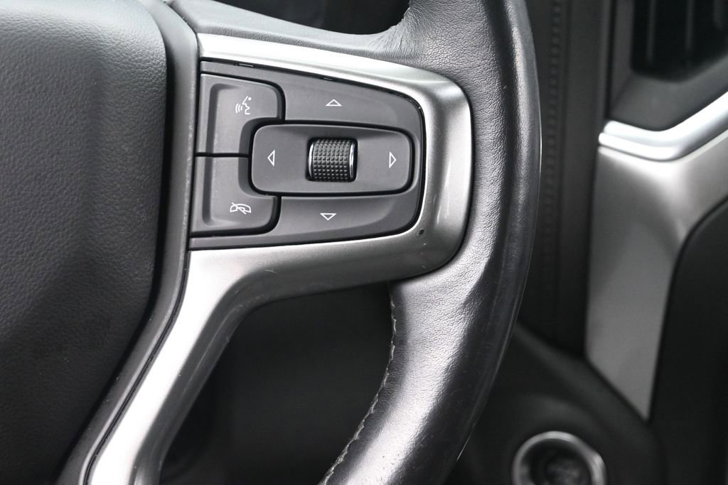 Used 2021 Chevrolet Silverado 1500 LT AWD/4WD image 29