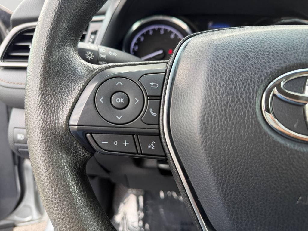 Used 2019 Toyota Camry LE FWD image 20