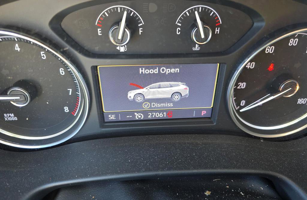 Used 2023 Buick Enclave Essence AWD/4WD image 7