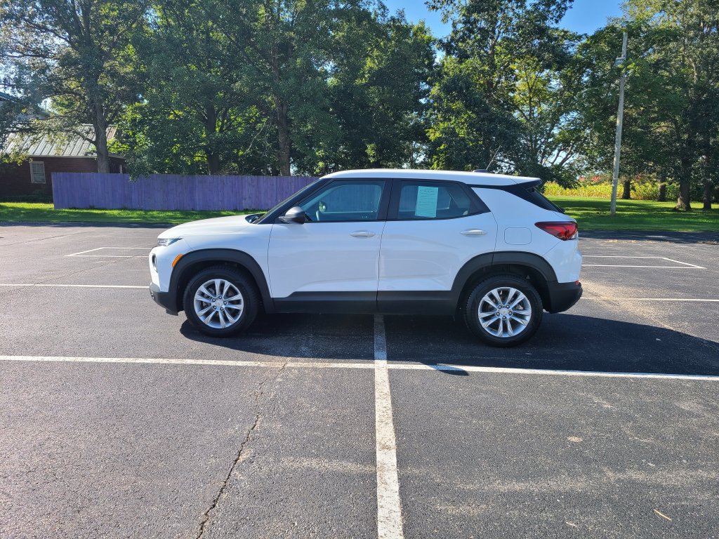 Used 2022 Chevrolet TrailBlazer LS FWD image 4