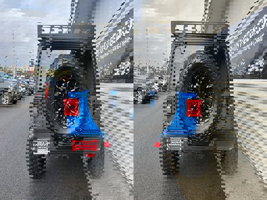 Used 2025 Jeep Wrangler Unlimited Rubicon image 6