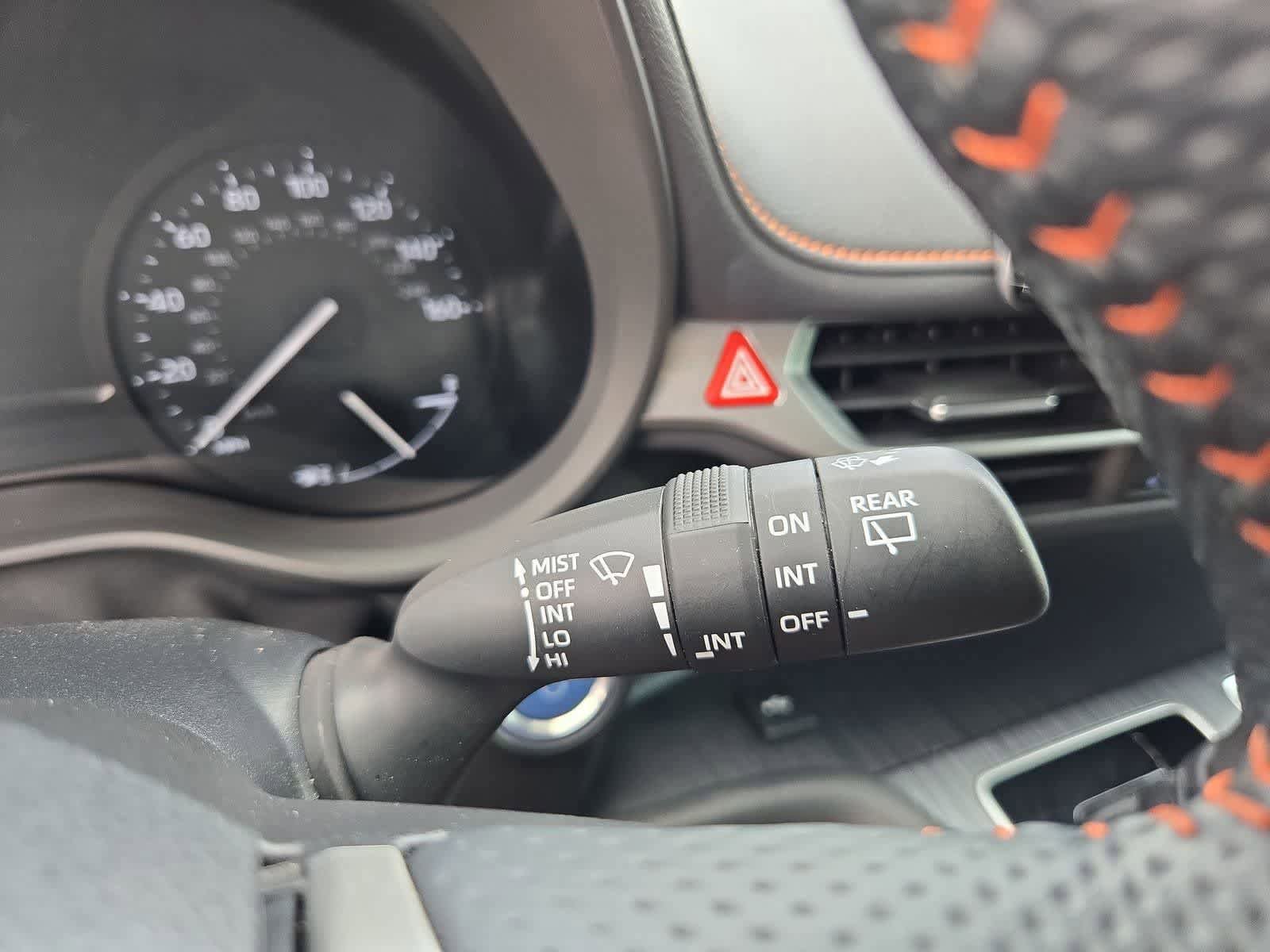 Used 2022 Toyota Sienna XSE FWD image 26