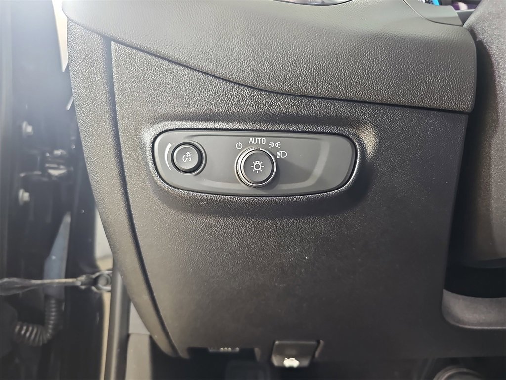 Certified 2018 Chevrolet Equinox LT image 31