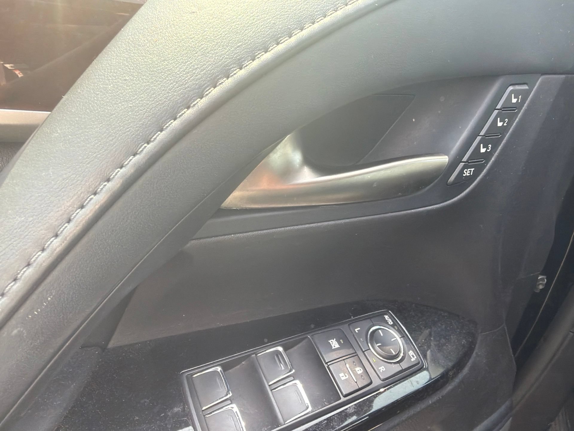 Used 2017 Lexus LX 570 4WD image 14