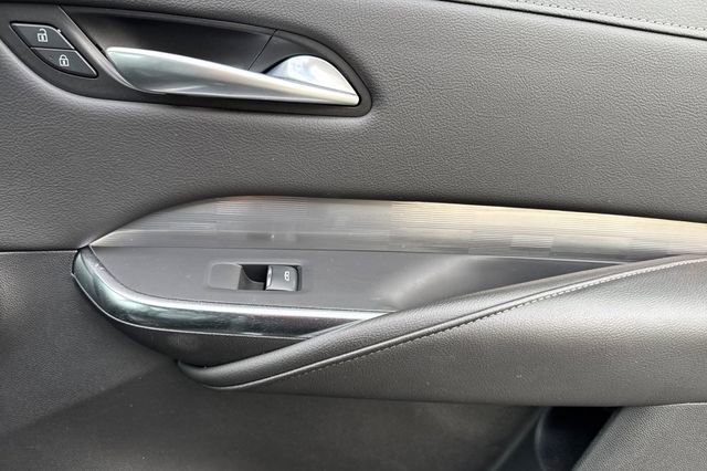 Used 2024 Cadillac XT4 Premium Luxury image 21