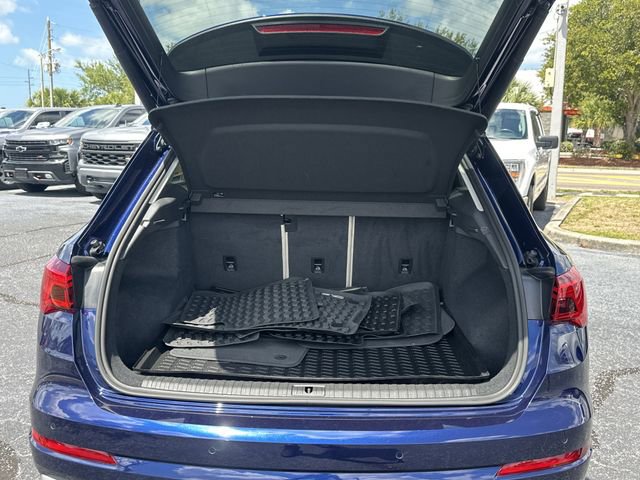 Used 2022 Audi Q3 2.0T Premium w/ Convenience Package AWD/4WD image 11