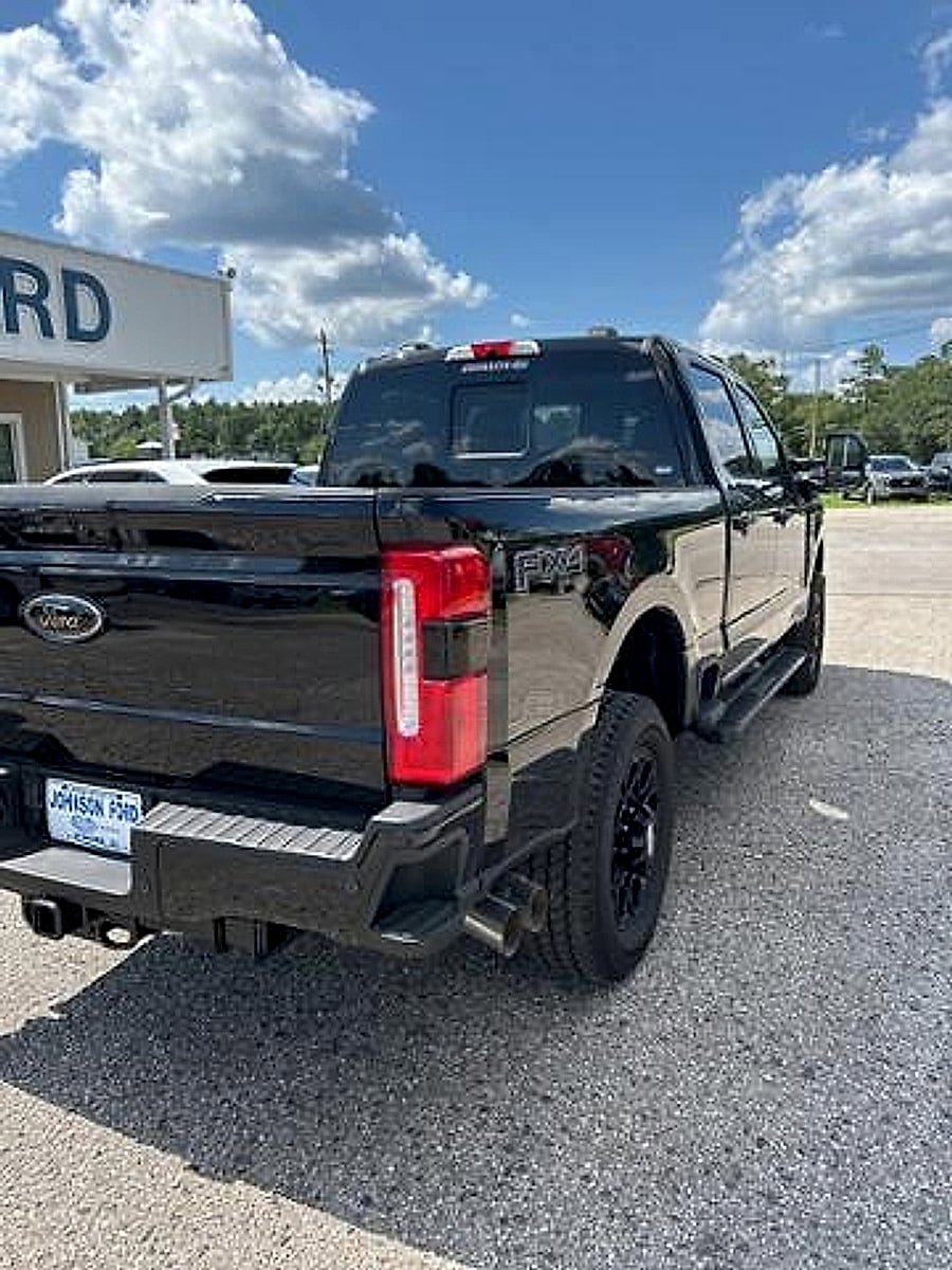 New 2025 Ford F250 XLT w/ Black Appearance Package AWD/4WD image 8