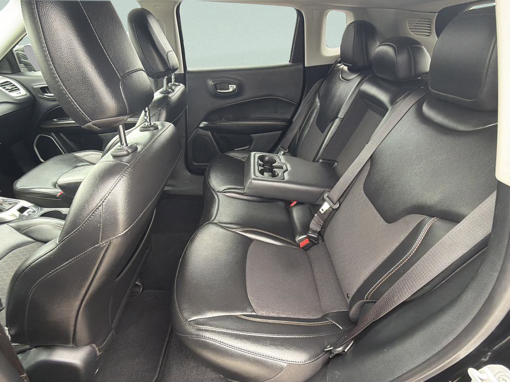 Used 2019 Jeep Compass Latitude image 15