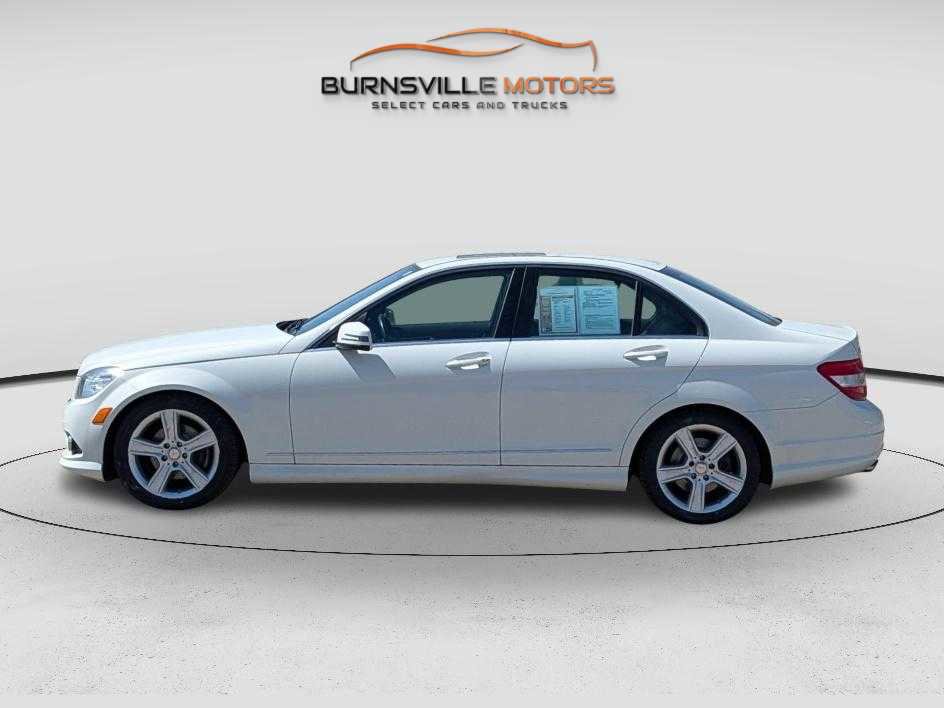 Used 2010 Mercedes-Benz C 300 Sport image 3