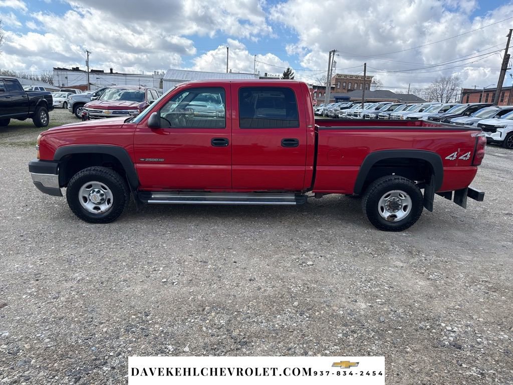 Used 2004 Chevrolet Silverado 2500 W/T AWD/4WD image 2