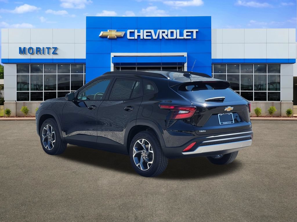 New 2026 Chevrolet Trax LT w/ Driver Confidence Package FWD image 3