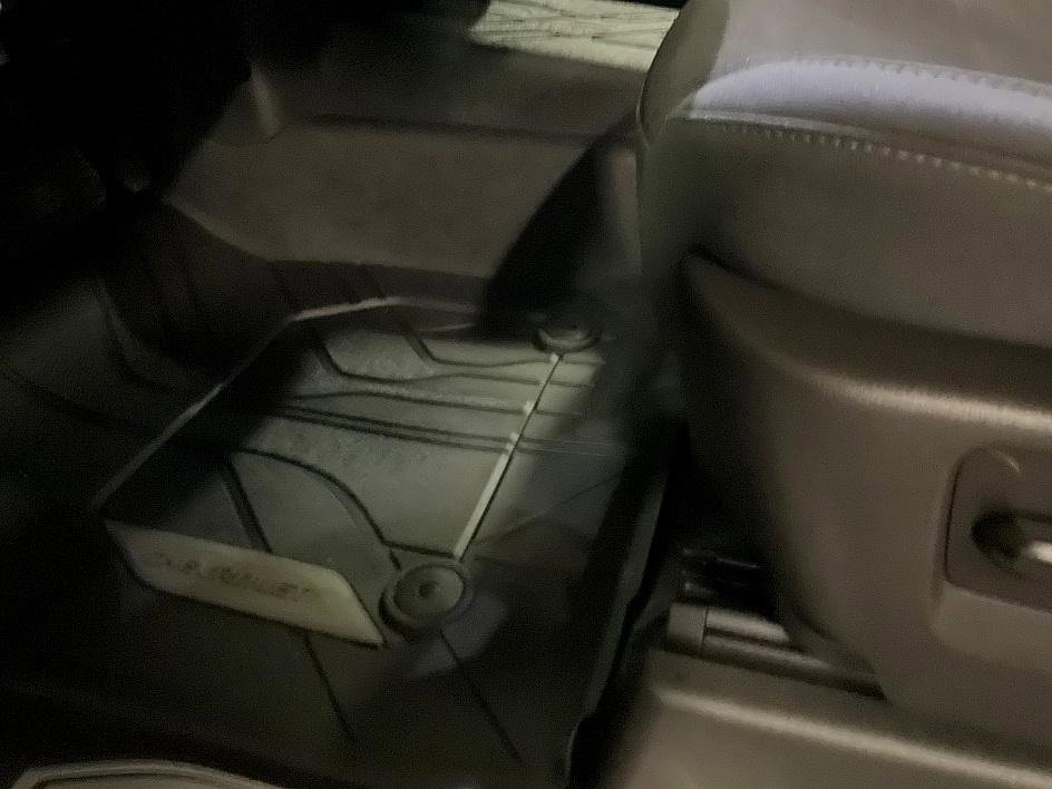 Used 2020 Chevrolet Silverado 1500 LT w/ All-Star Edition image 17