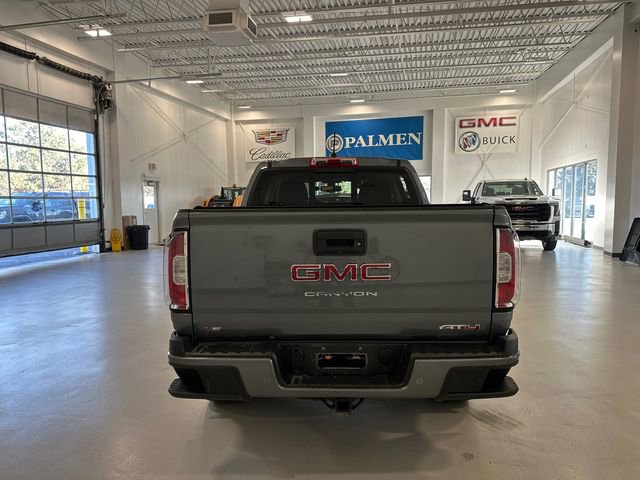 Used 2022 GMC Canyon AT4 image 9