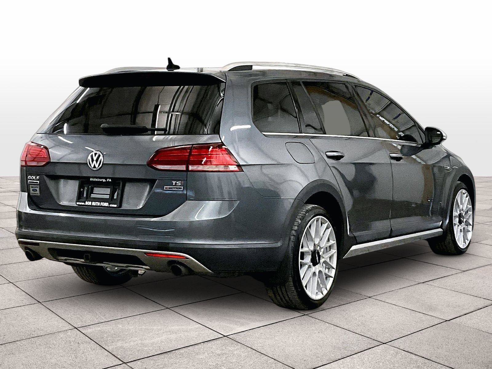 Used 2018 Volkswagen Golf Alltrack AWD/4WD image 12