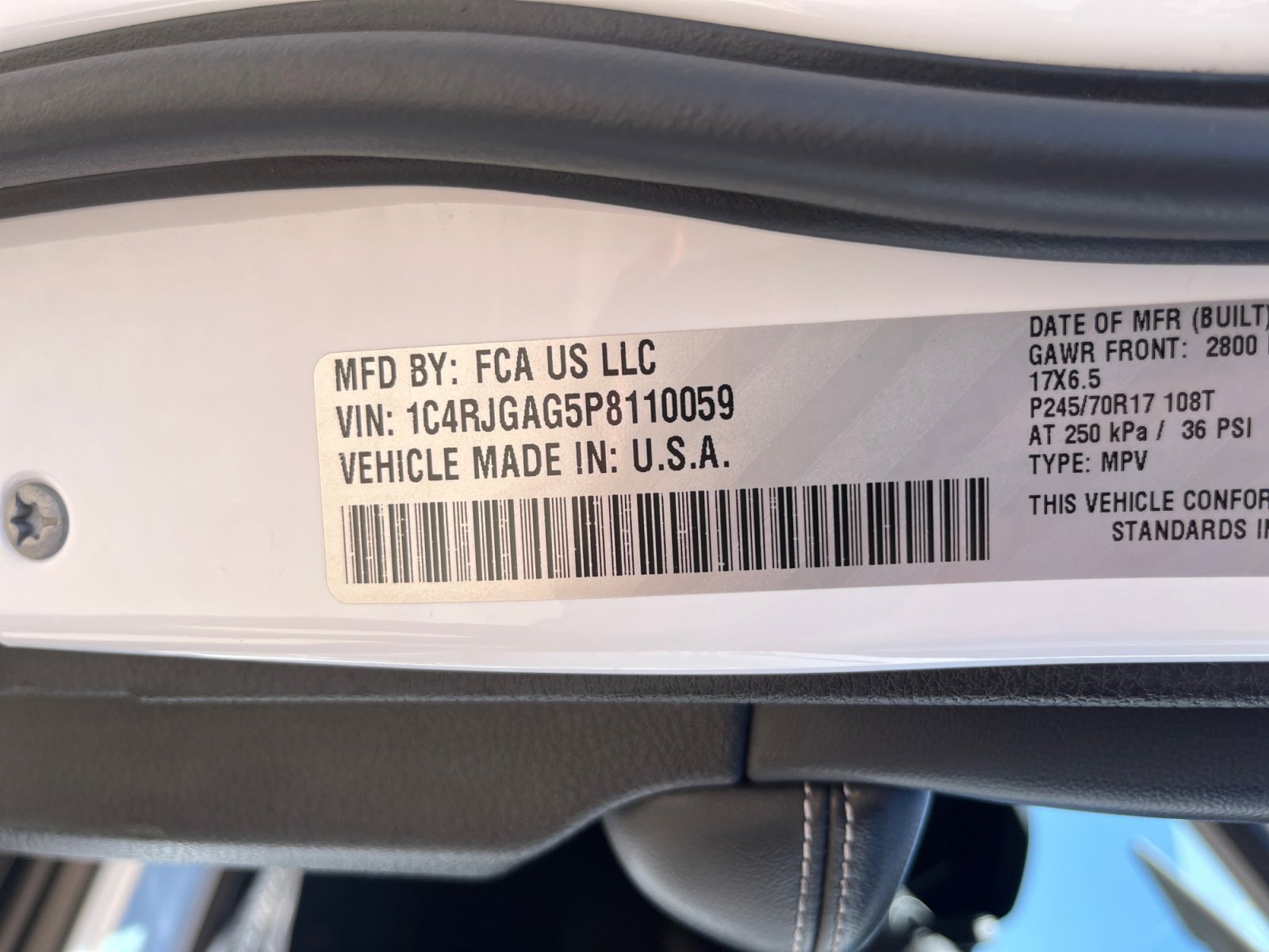 Used 2023 Jeep Grand Cherokee Laredo w/ Trailer Tow Prep Group (B) RWD image 33