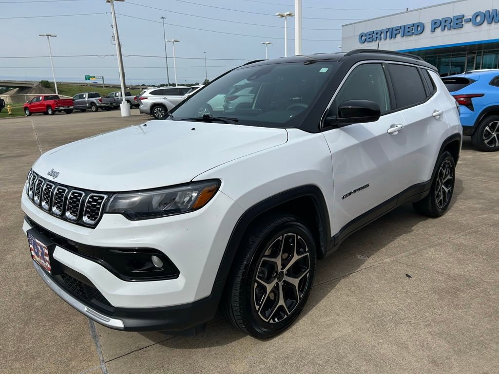 Used 2025 Jeep Compass Limited AWD/4WD image 14