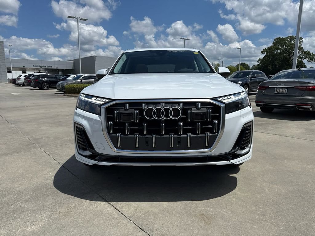 Used 2025 Audi Q7 3.0T Prestige image 2