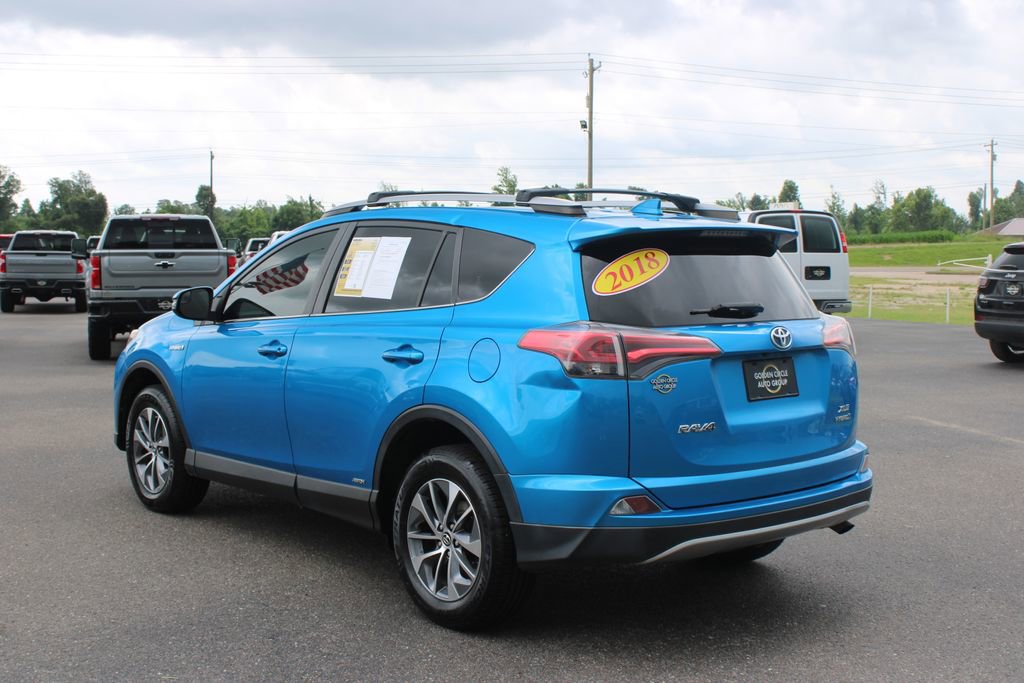 Used 2018 Toyota RAV4 XLE AWD/4WD image 7