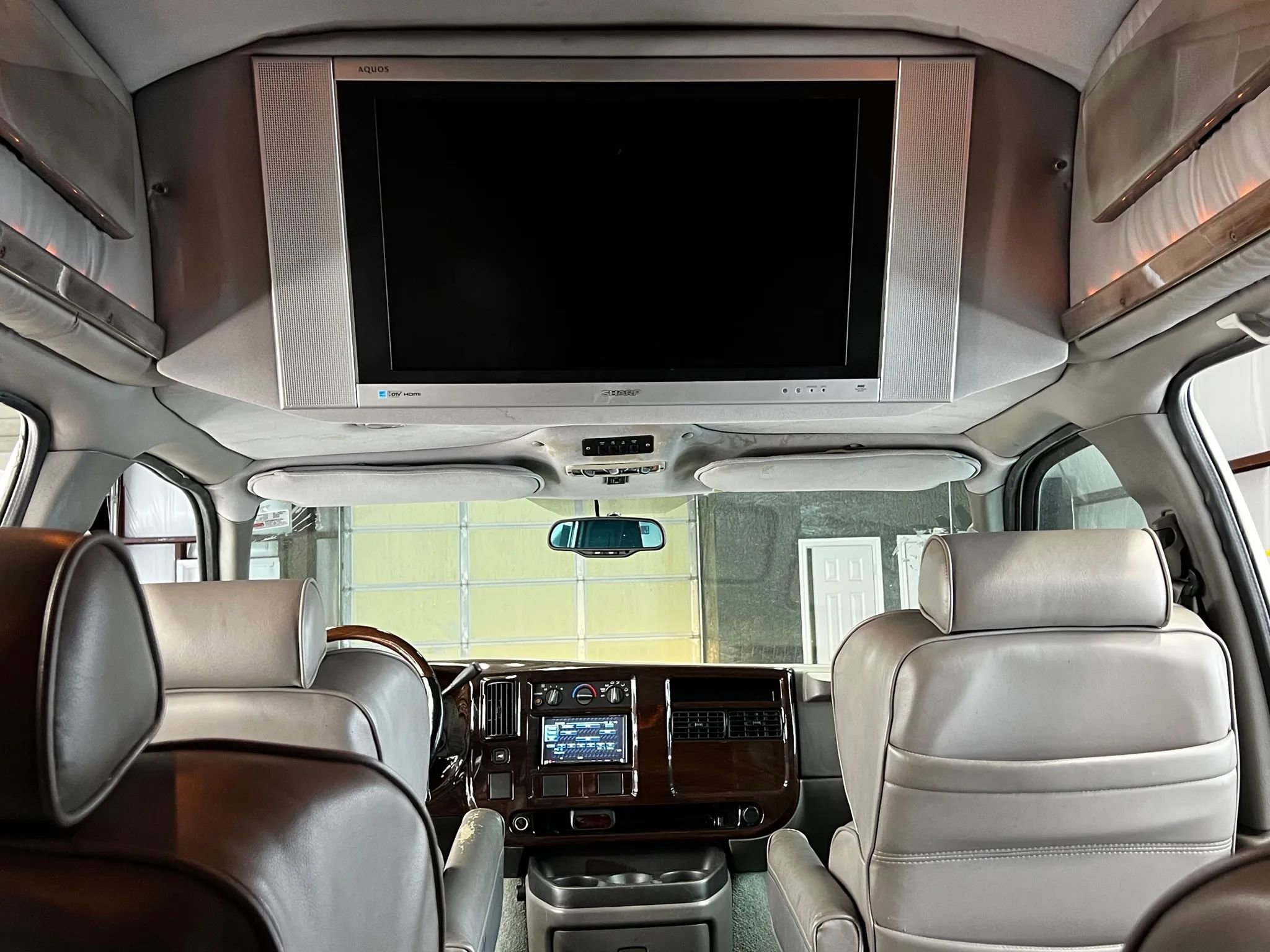 Used 2006 Chevrolet Express 1500 w/ Preferred Equipment Group image 35