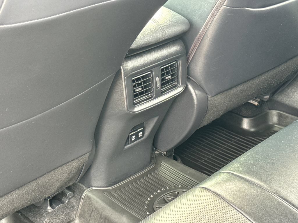 Used 2020 Toyota RAV4 Limited AWD/4WD image 41