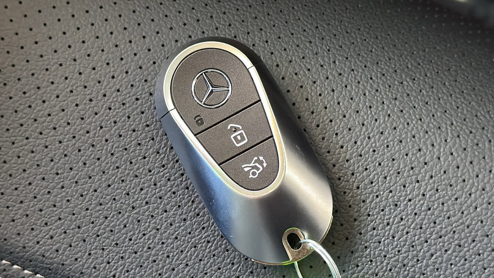 Certified 2026 Mercedes-Benz GLC 300 4MATIC image 37