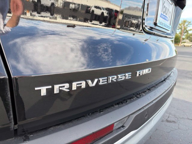 Used 2026 Chevrolet Traverse LT AWD/4WD image 8