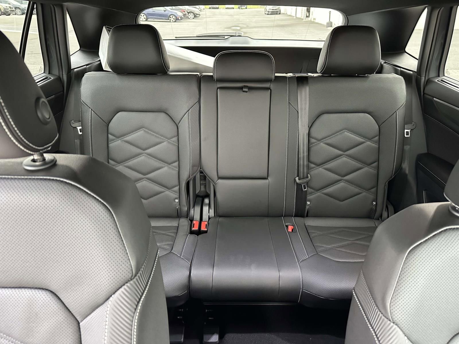 New 2026 Volkswagen Atlas Cross Sport SE image 14