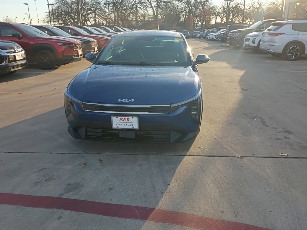 Used 2025 Kia K4 LXS image 5