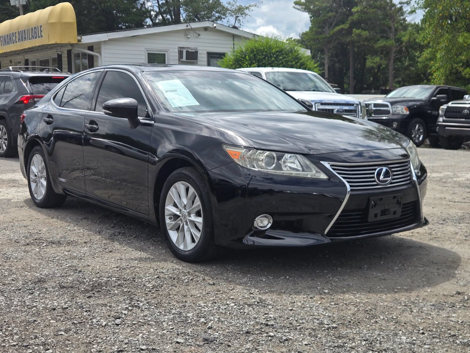 Used 2014 Lexus ES 300h w/ Luxury Package w/Bamboo Trim