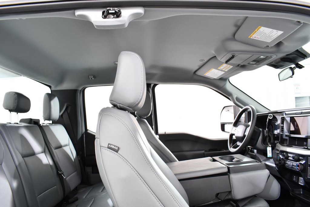New 2025 Ford F350 XL w/ XL Chrome Package image 18