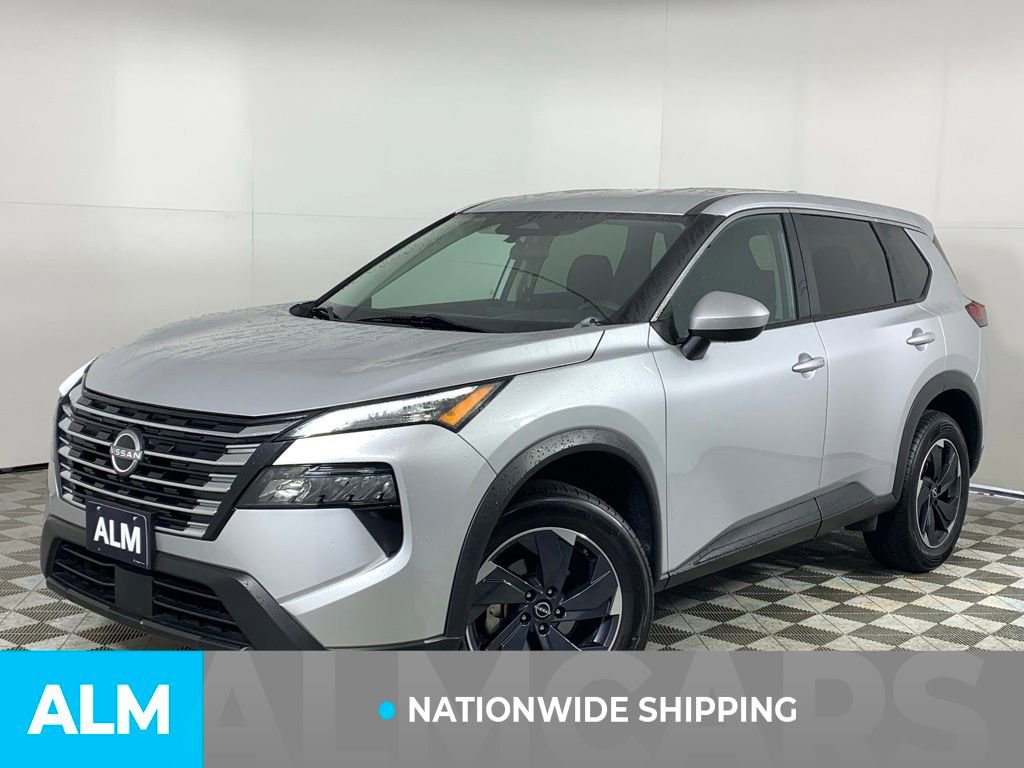 Used 2024 Nissan Rogue SV image 3