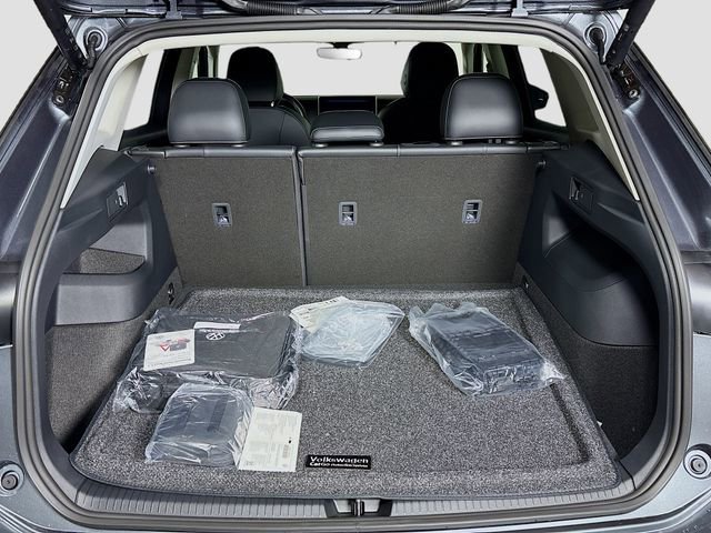 New 2026 Volkswagen Tiguan SE image 27