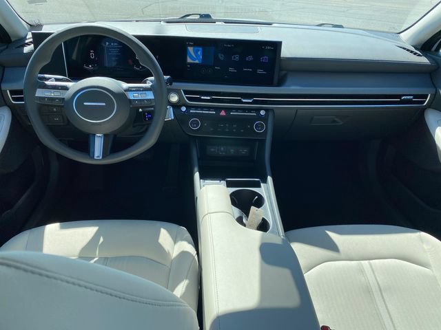 Used 2025 Hyundai Sonata SEL FWD image 5