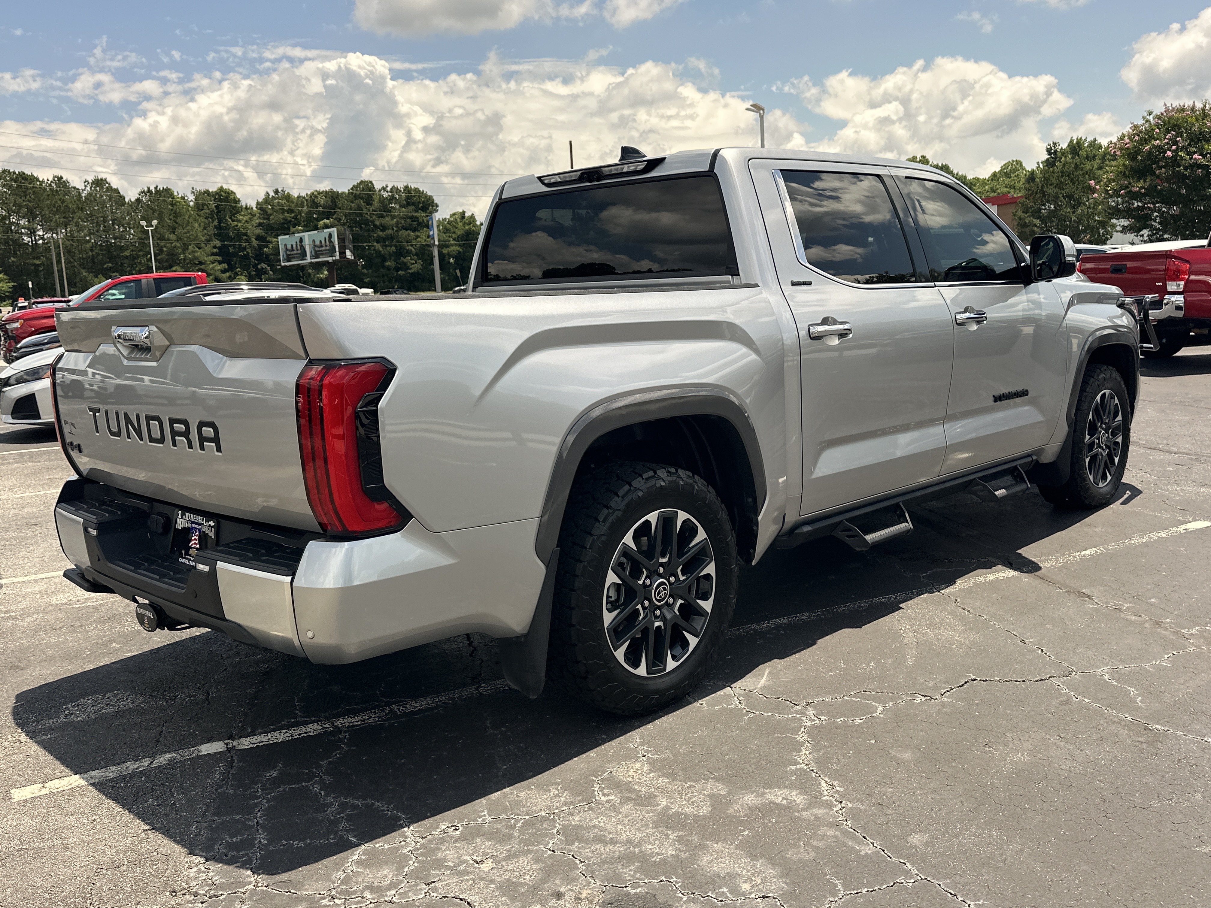 Used 2023 Toyota Tundra Limited AWD/4WD image 8