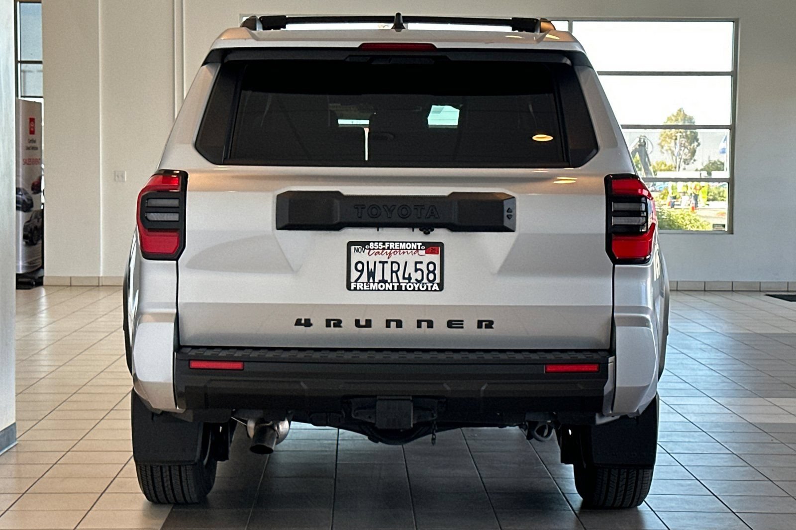 Certified 2025 Toyota 4Runner SR5 AWD/4WD image 5