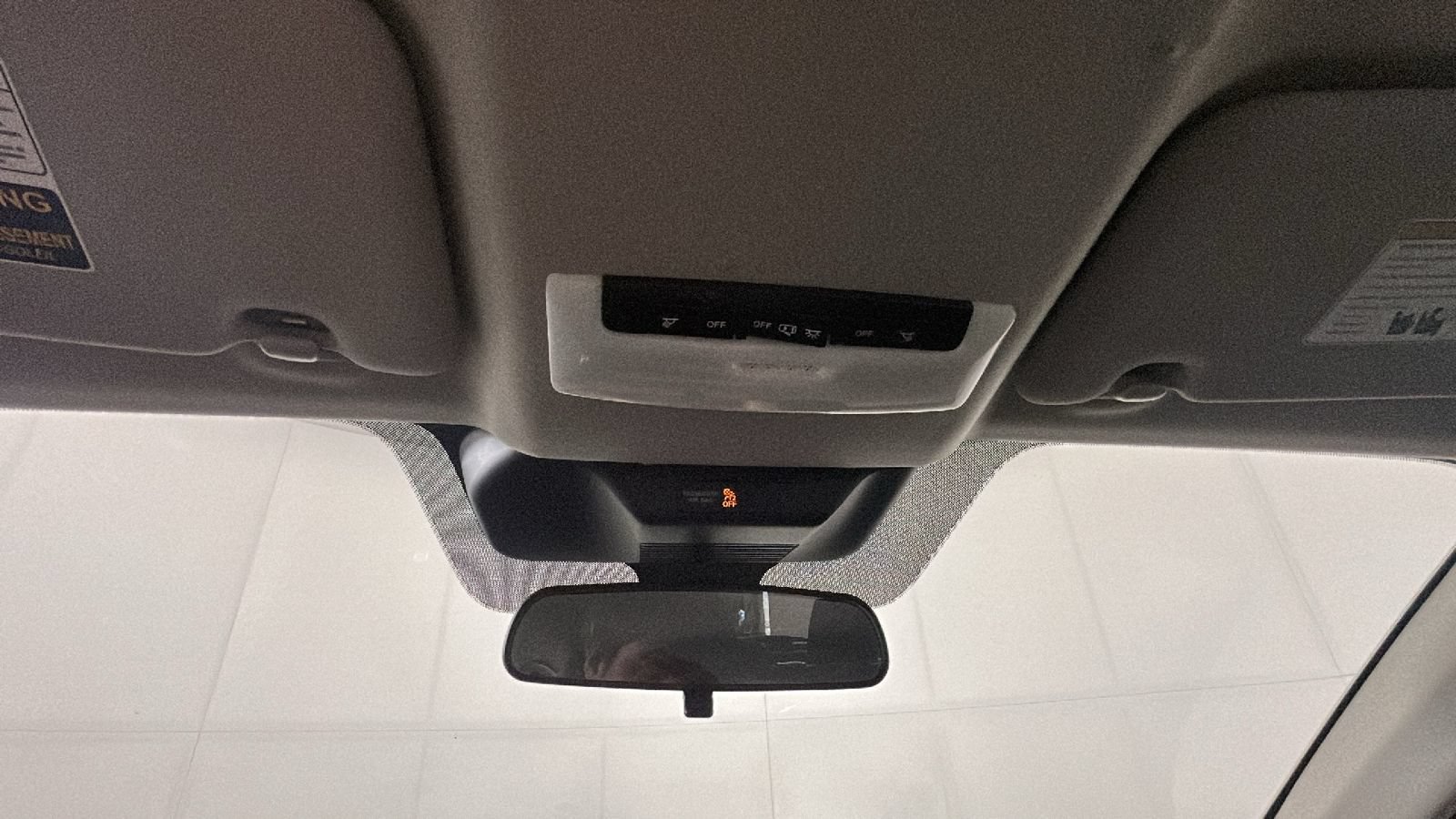 Used 2025 Nissan Kicks S AWD/4WD image 31