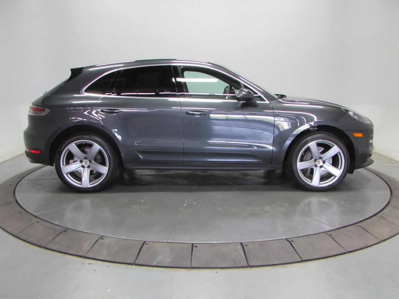 Used 2021 Porsche Macan S AWD/4WD image 8