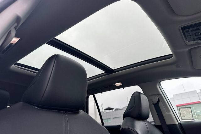 Certified 2025 Toyota Grand Highlander AWD image 23