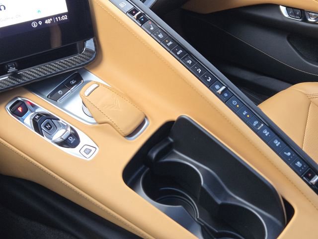 Used 2022 Chevrolet Corvette Stingray Preferred Cpe w/ Chrome Exterior Badge Package image 21