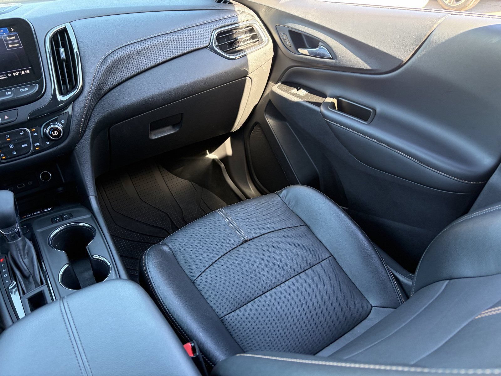 Certified 2024 Chevrolet Equinox Premier AWD/4WD image 17