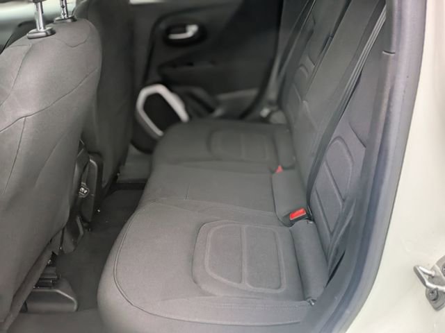 Used 2019 Jeep Renegade Latitude FWD image 27