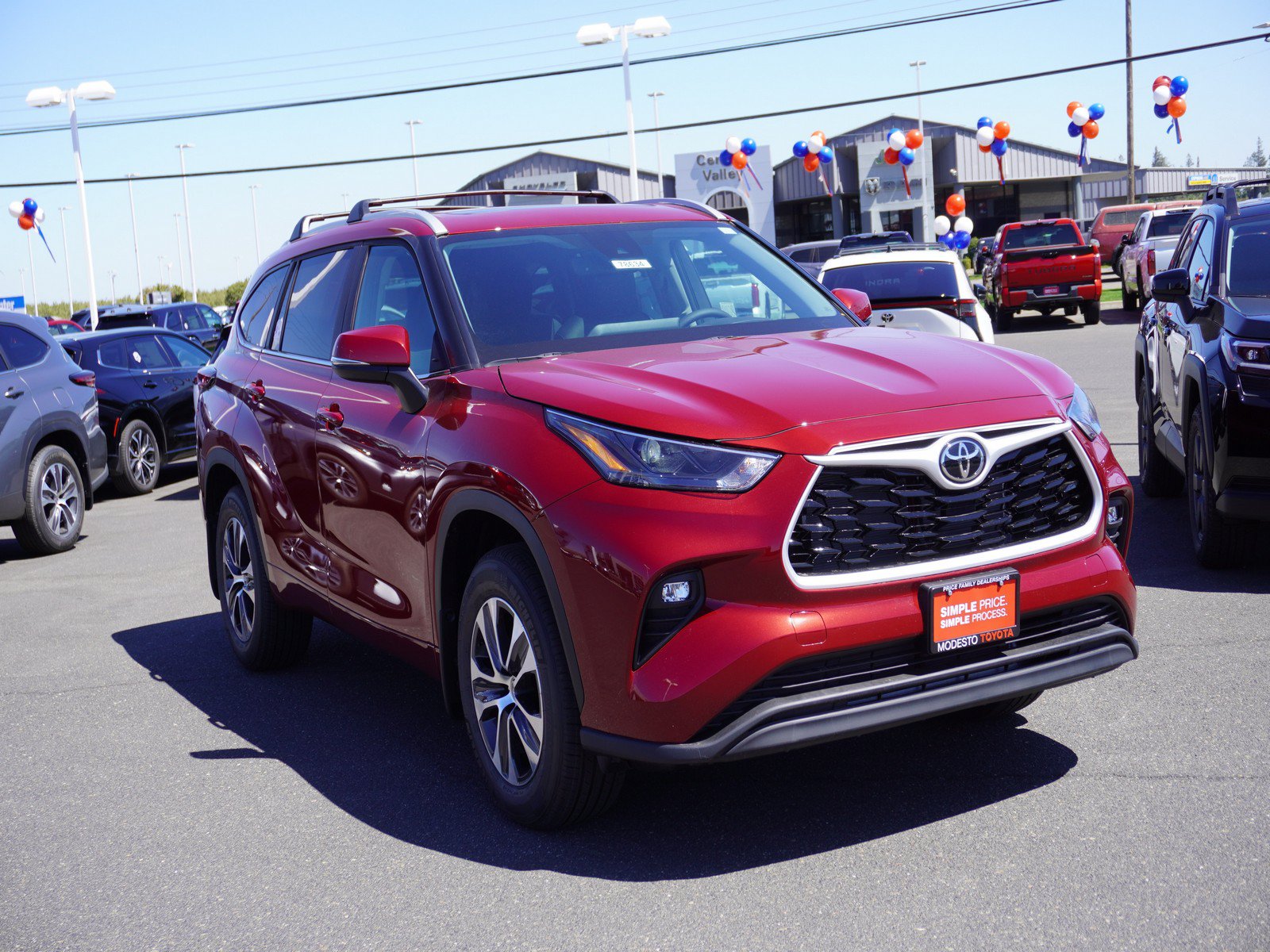 New 2026 Toyota Highlander XLE AWD/4WD image 1